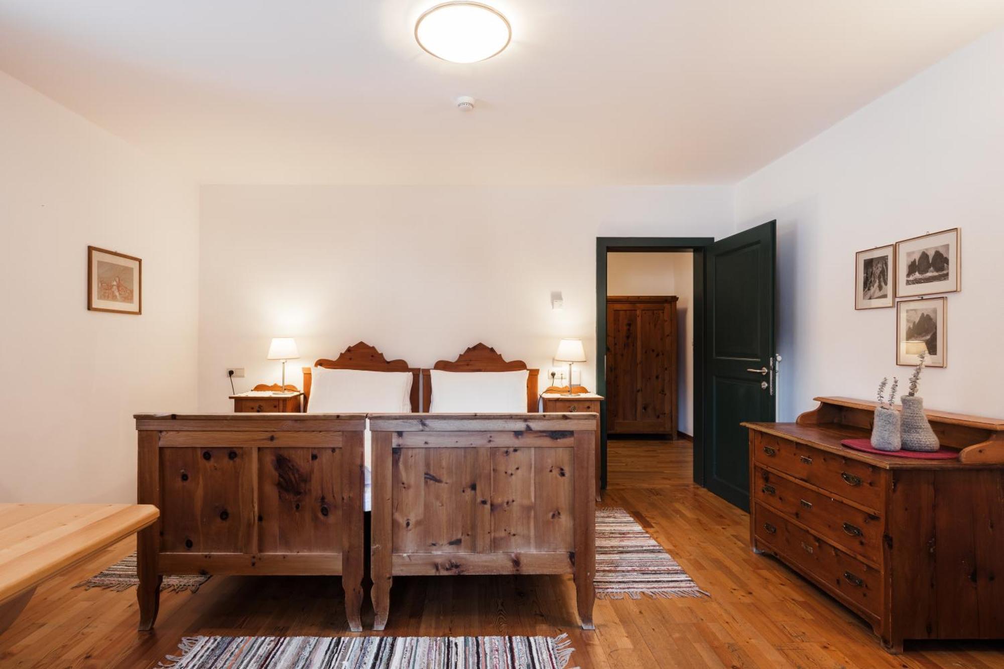 Hotel Dolomitenhof & Chalet Alte Post Sexten Extérieur photo
